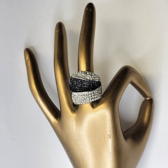 Two Tone Silver and Black Color Wide Ring Concave Design with Rhinestones Sz 5 - Picture 3 of 14